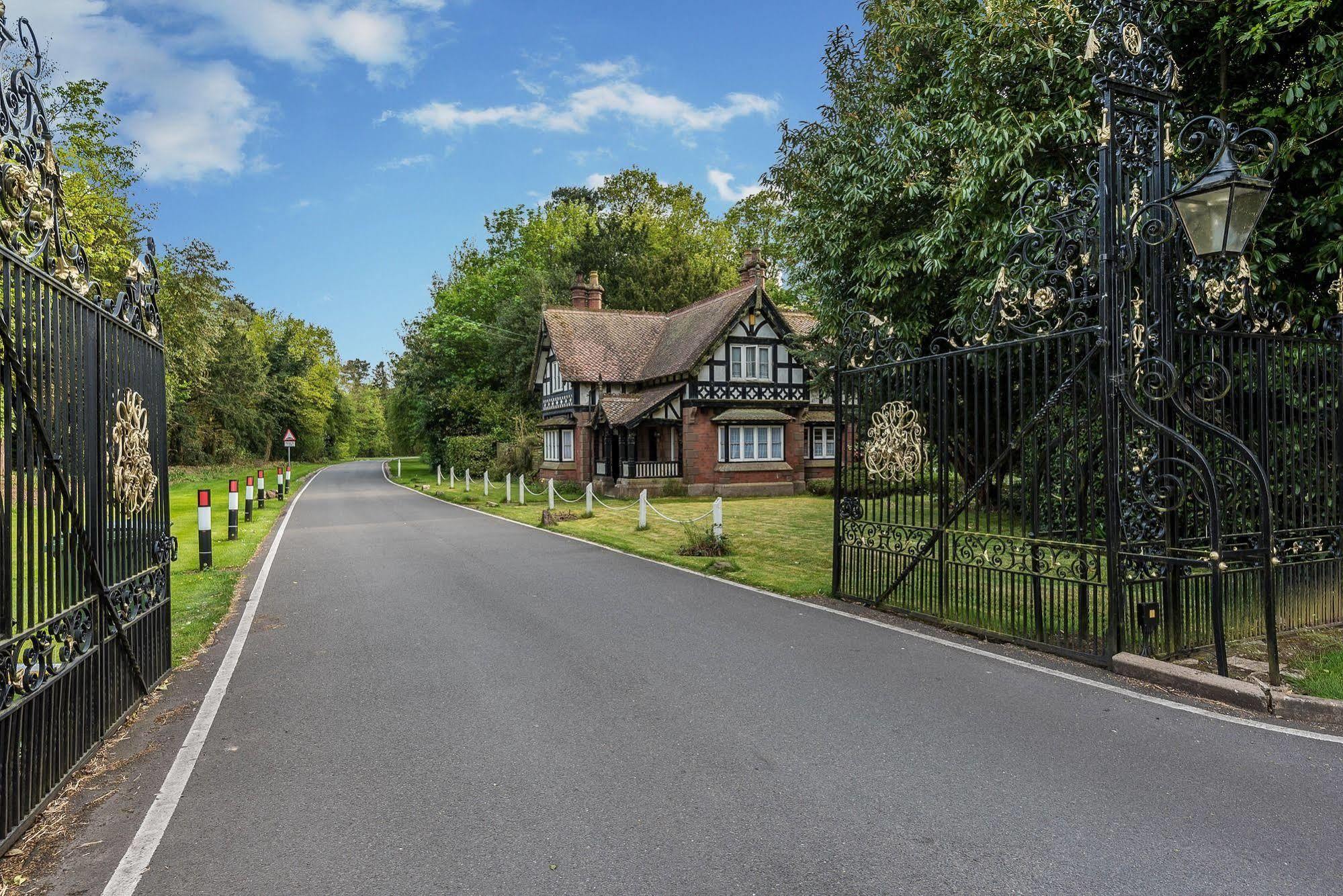 Lilleshall House & Gardens And Lilleshall National Sports Centre Buitenkant foto